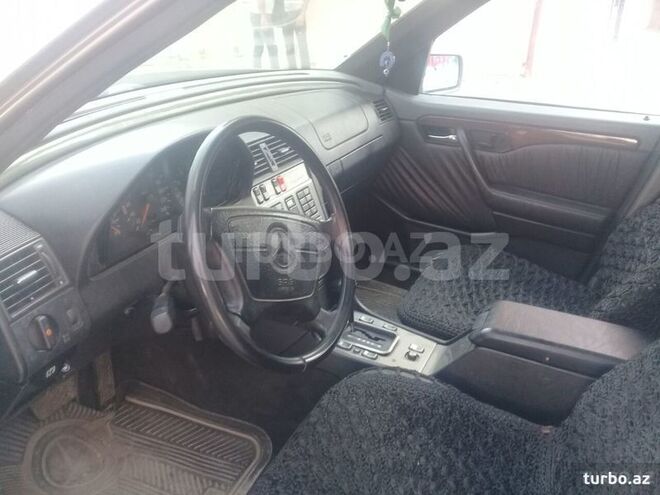 Mercedes C 220 1994, 940,000 km - 2.2 l - Quba