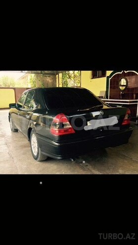 Mercedes C 200 1997, 242,000 km - 2.0 l - Saatlı