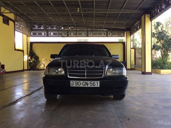 Mercedes C 200 1997, 254,000 km - 2.0 l - Saatlı