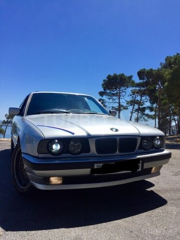 BMW 525 1994, 255,000 km - 2.5 l - Bakı