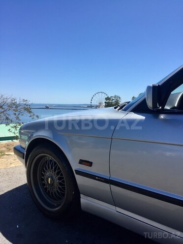 BMW 525 1994, 255,000 km - 2.5 l - Bakı