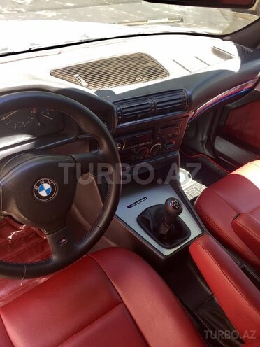 BMW 525 1994, 255,000 km - 2.5 l - Bakı