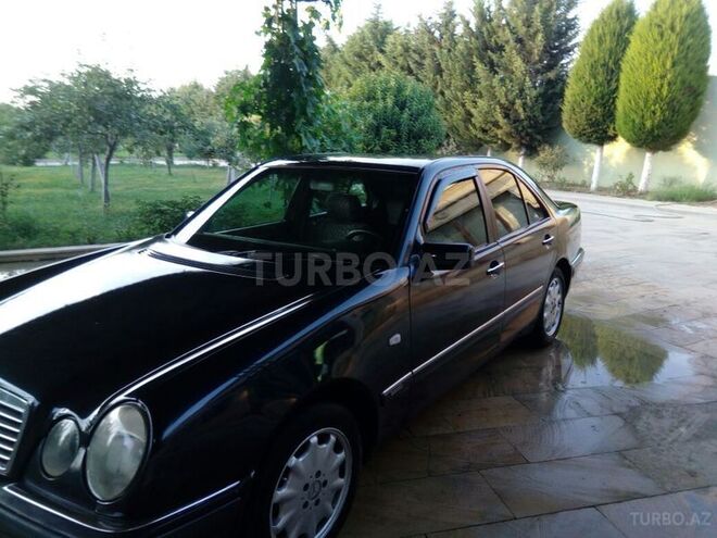 Mercedes E 240 1997, 395,241 km - 2.4 л - Bakı