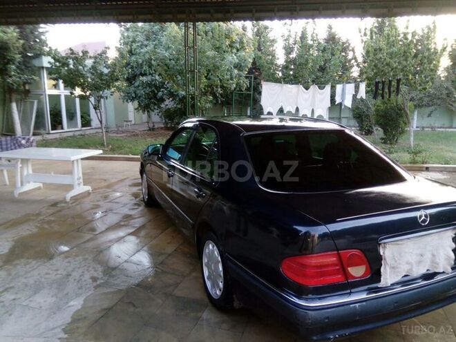 Mercedes E 240 1997, 395,241 km - 2.4 л - Bakı
