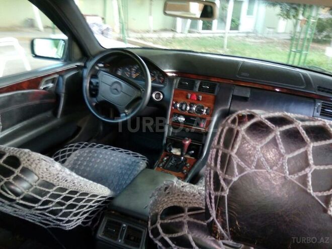 Mercedes E 240 1997, 395,241 km - 2.4 л - Bakı