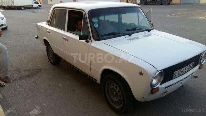 LADA (VAZ) 21011 1982, 490,000 km - 1.3 l - Bakı