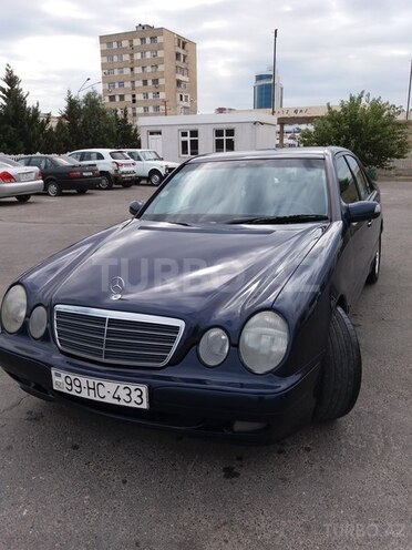 Mercedes E 220 1999, 400,000 km - 2.2 л - Sumqayıt