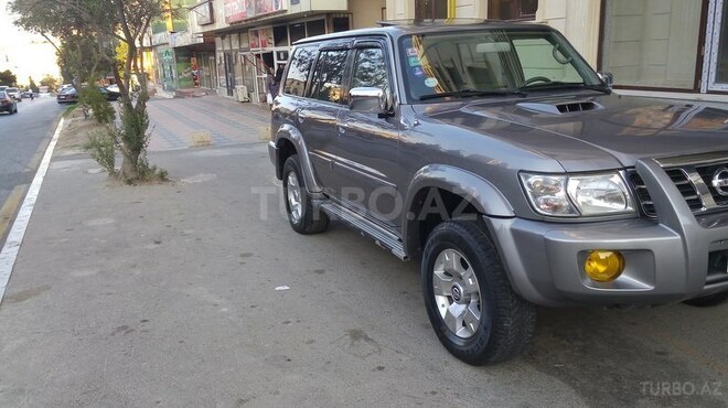 Nissan Patrol 2004, 422,000 km - 3.0 l - Bakı