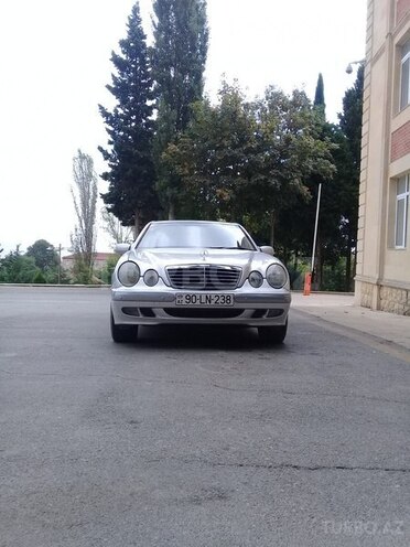 Mercedes E 200 2000, 230,000 km - 2.0 l - Şamaxı