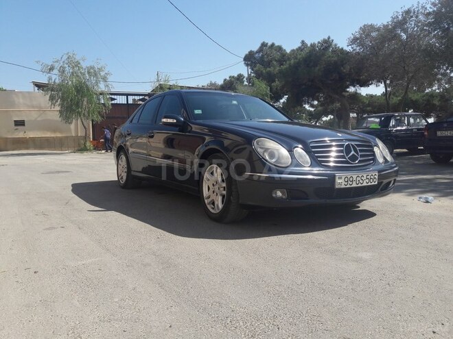 Mercedes E 220 2003, 300,000 km - 2.2 l - Bakı