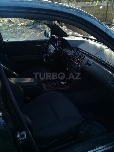 Mercedes E 230 1995, 227,144 km - 2.3 l - Bakı