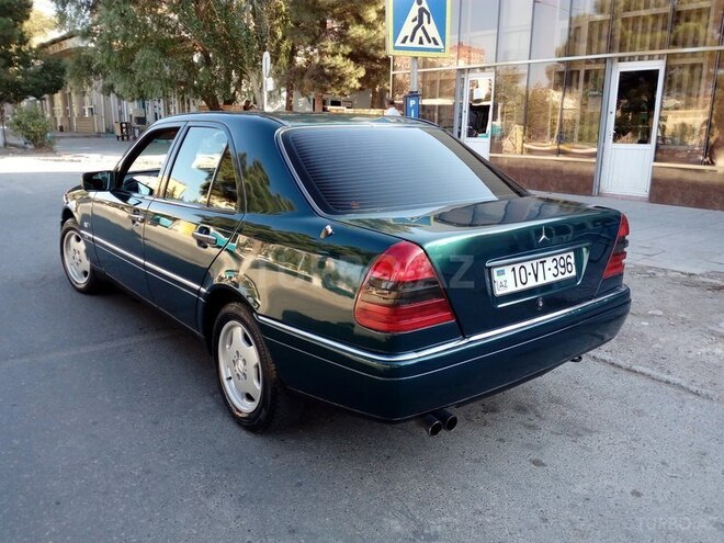 Mercedes C 230 1997, 290,000 km - 2.3 l - Sumqayıt