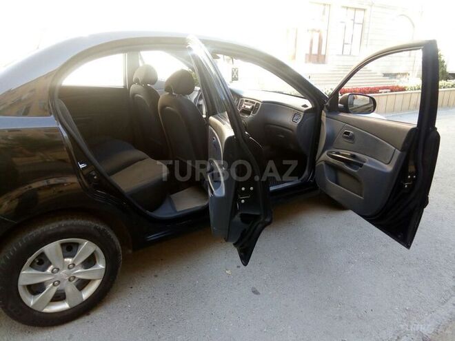 Kia Rio 2011, 1,004,000 km - 0.1 l - Bakı