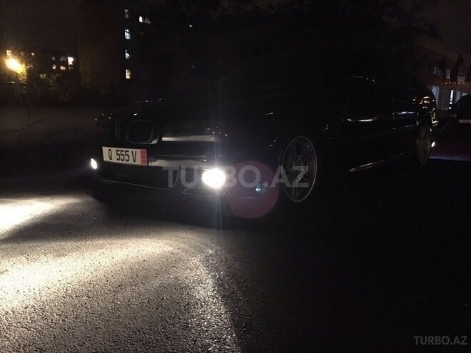 BMW 528 1996, 200,000 km - 2.8 l - Sumqayıt