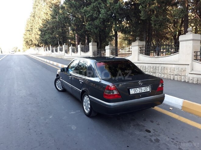 Mercedes C 250 1994, 500,000 km - 2.5 l - Zaqatala