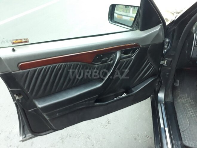 Mercedes C 250 1994, 500,000 km - 2.5 l - Zaqatala