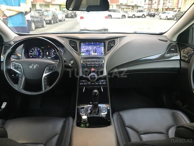 Hyundai Grandeur 2015, 10,500 km - 3.0 л - Bakı