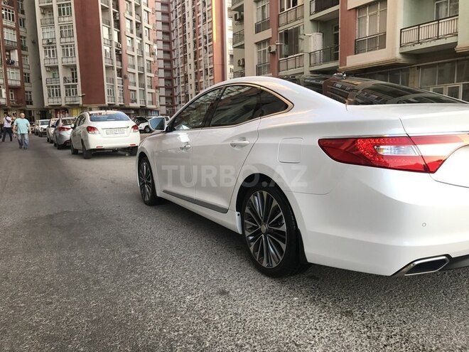 Hyundai Grandeur 2015, 10,500 km - 3.0 л - Bakı
