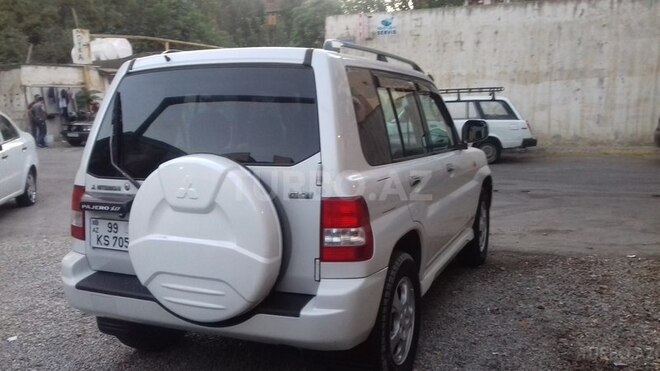 Mitsubishi Pajero io 2001, 152,000 km - 2.0 l - Bakı