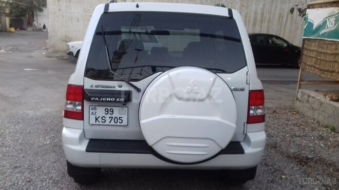 Mitsubishi Pajero io 2001, 152,000 km - 2.0 l - Bakı