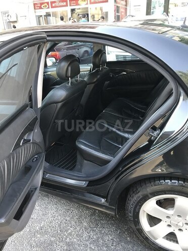 Mercedes E 220 2004, 298,000 km - 2.2 l - Bakı