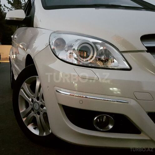 Mercedes B 170 2011, 34,000 km - 1.7 l - Bakı