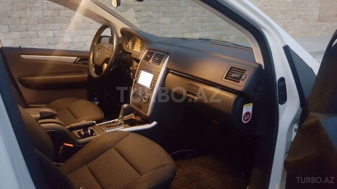 Mercedes B 170 2011, 34,000 km - 1.7 l - Bakı