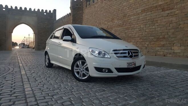 Mercedes B 170 2011, 34,000 km - 1.7 l - Bakı