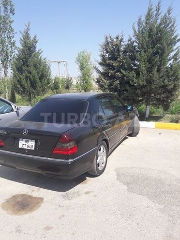 Mercedes C 230 1999, 249,363 km - 2.3 l - Bakı