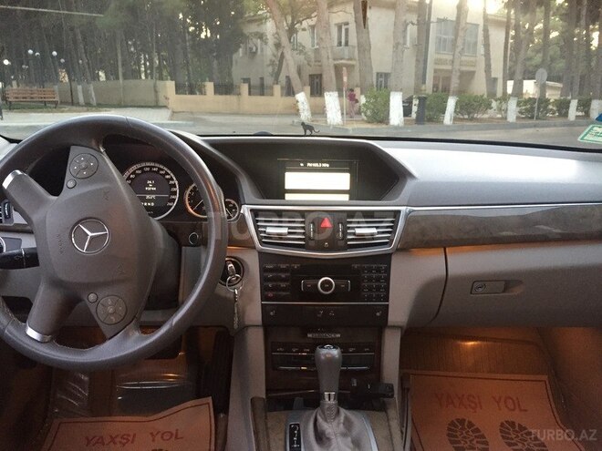 Mercedes E 250 2010, 90,000 km - 0.3 l - Bakı