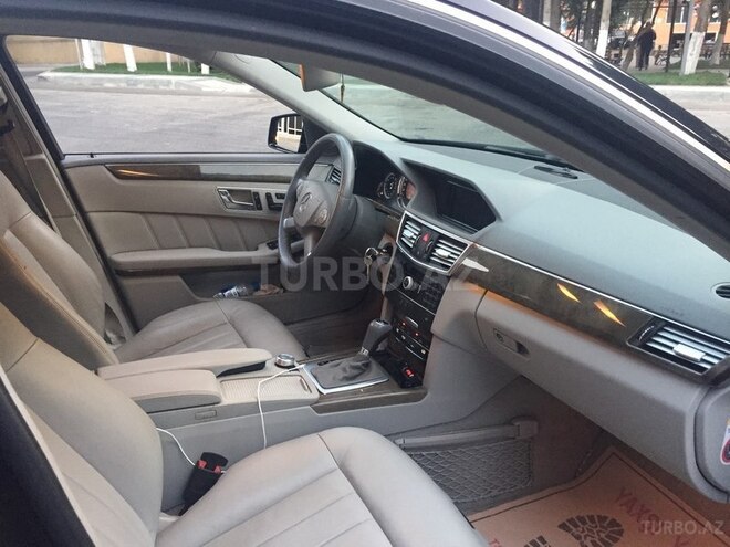 Mercedes E 250 2010, 90,000 km - 0.3 l - Bakı