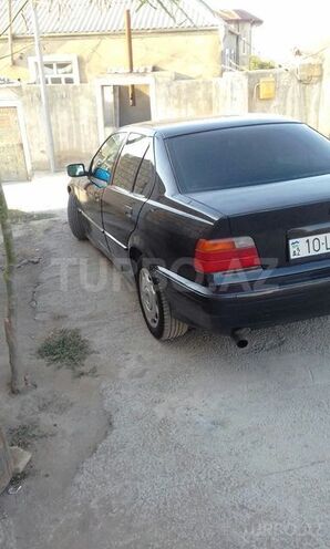 BMW 318 1992, 175,000 km - 1.8 л - Bakı