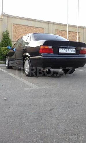 BMW 318 1992, 175,000 km - 1.8 л - Bakı