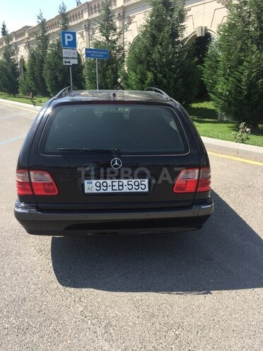 Mercedes E 240 2000, 177,000 km - 2.4 l - Gəncə