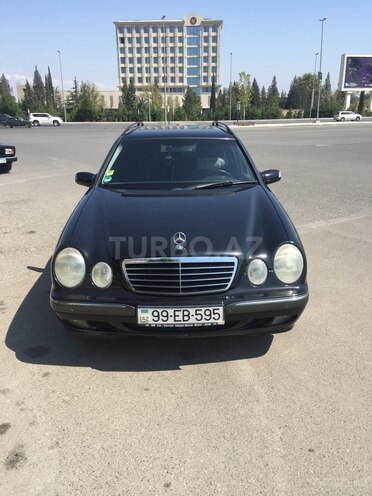 Mercedes E 240 2000, 177,000 km - 2.4 l - Gəncə