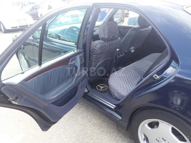 Mercedes E 320 1999, 300,000 km - 3.2 l - Bakı