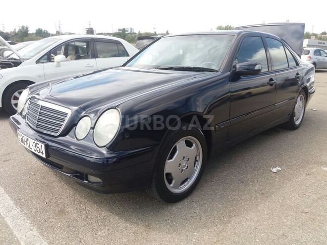 Mercedes E 320 1999, 300,000 km - 3.2 l - Bakı