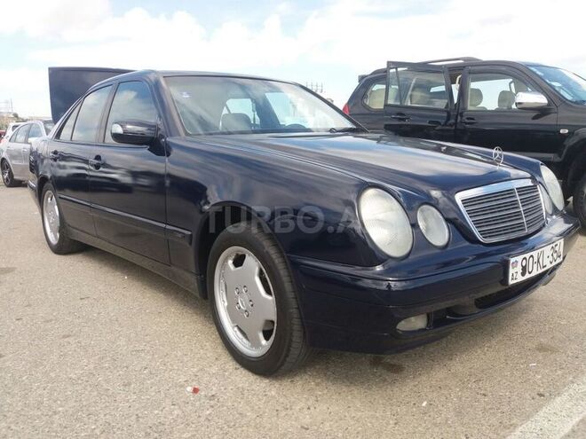Mercedes E 320 1999, 300,000 km - 3.2 l - Bakı