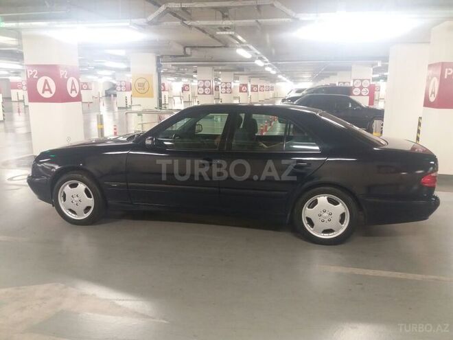 Mercedes E 320 1999, 300,000 km - 3.2 l - Bakı