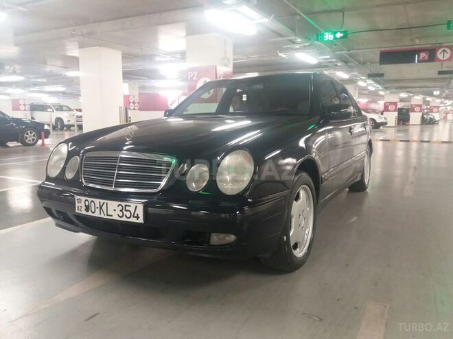 Mercedes E 320 1999, 300,000 km - 3.2 l - Bakı