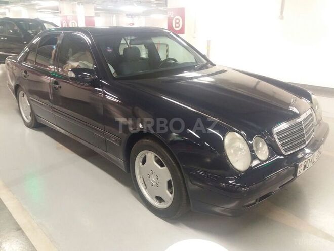 Mercedes E 320 1999, 300,000 km - 3.2 l - Bakı