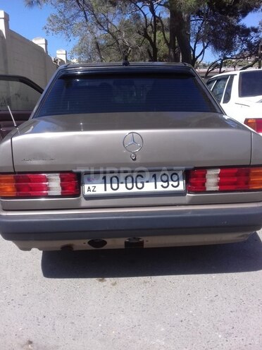 Mercedes 190 1990, 275,000 km - 2.0 л - Bakı
