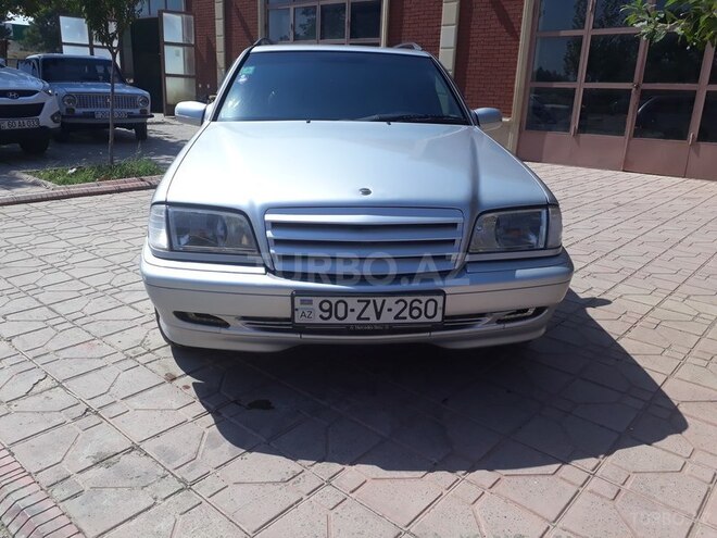 Mercedes C 220 1999, 33,000 km - 2.2 l - Bakı