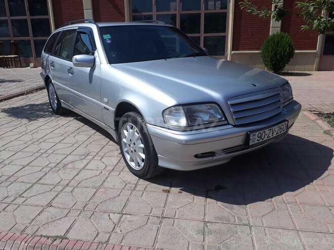Mercedes C 220 1999, 33,000 km - 2.2 l - Bakı