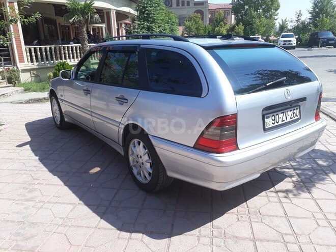 Mercedes C 220 1999, 33,000 km - 2.2 l - Bakı