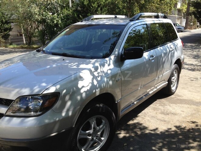 Mitsubishi Outlander 2002, 220,000 km - 2.4 l - Bakı