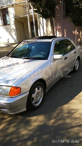 Mercedes C 200 2009, 340,000 km - 2.0 l - Bakı