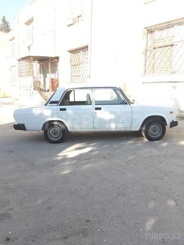LADA (VAZ) 2107 2009, 177,000 km - 1.6 л - Bakı
