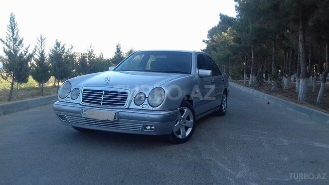 Mercedes E 240 1999, 250,000 km - 2.4 l - Sumqayıt