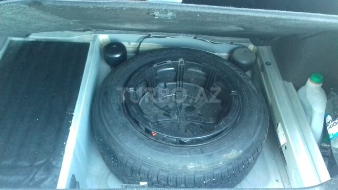 Mercedes E 240 1999, 250,000 km - 2.4 l - Sumqayıt